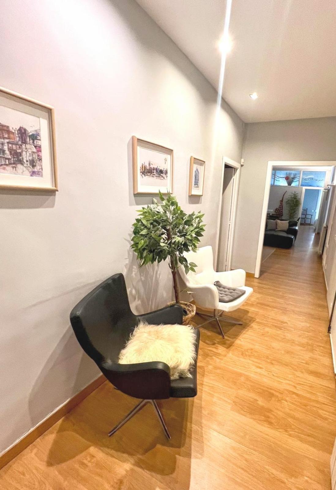 Luxury Central Apartment バルセロナ エクステリア 写真