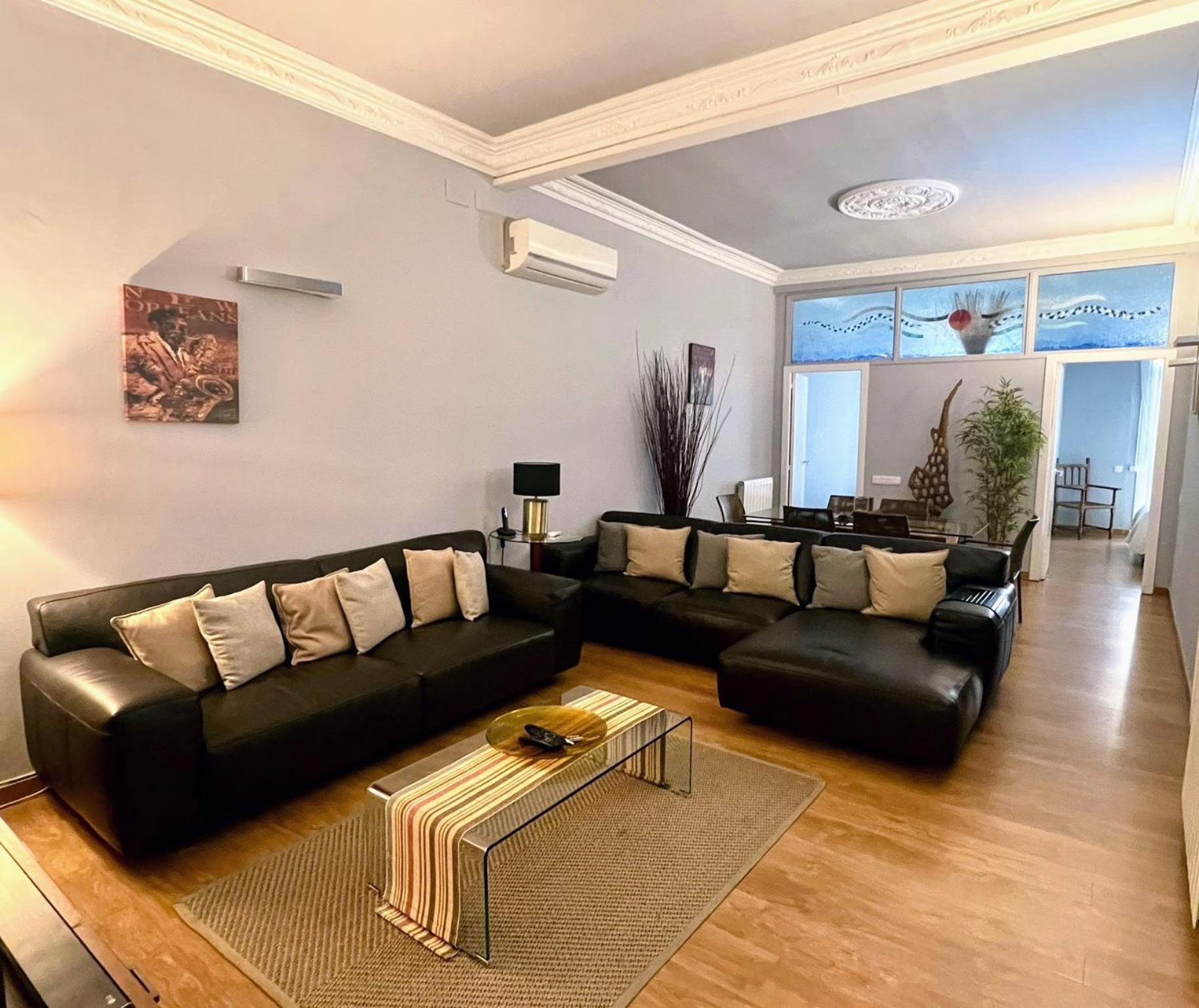 Luxury Central Apartment バルセロナ エクステリア 写真
